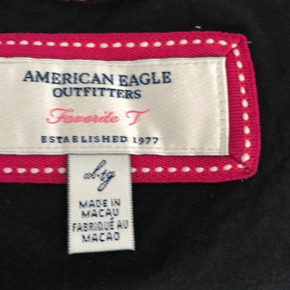 8 American Eagle tees. - Picture 4 of 8
